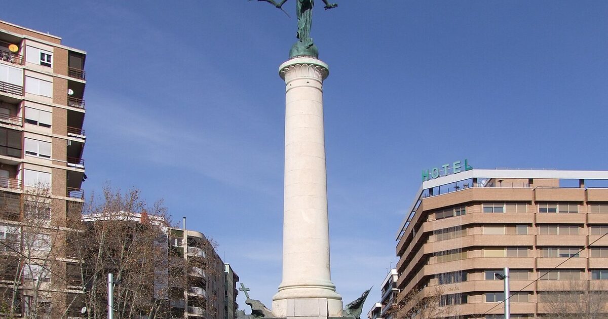 Jaén — photo réelle (Wikimedia Commons, Alta Falisa)