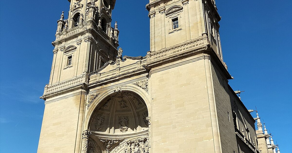 Logroño — photo réelle (Wikimedia Commons, Vanbasten 23)