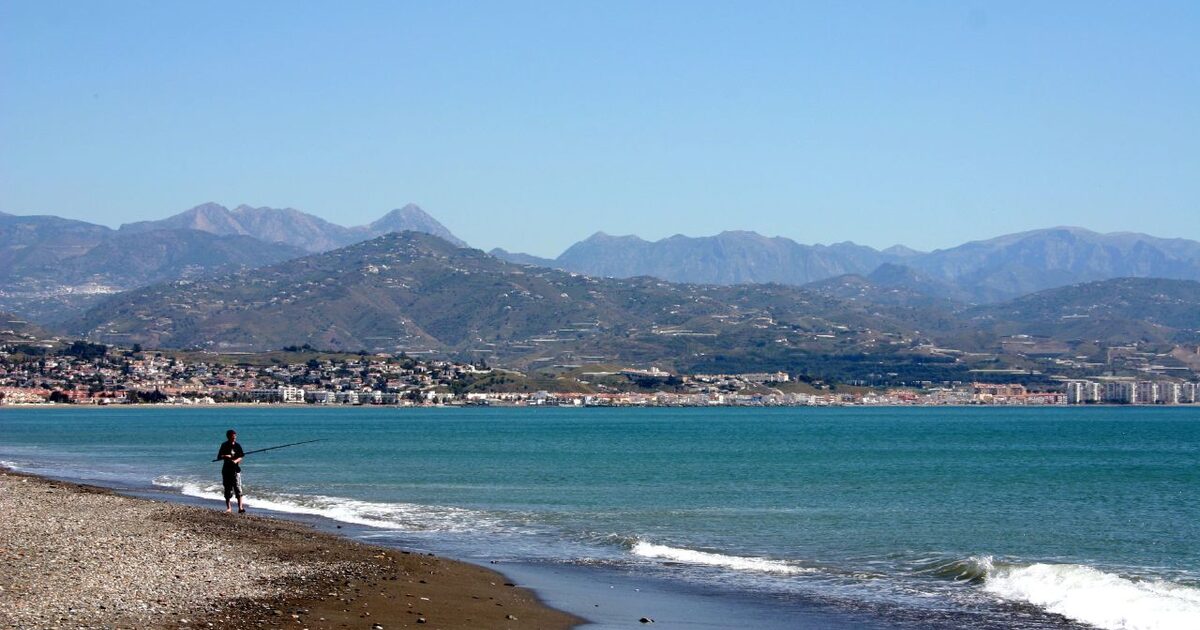 Málaga — photo réelle (Wikimedia Commons, Gruban)